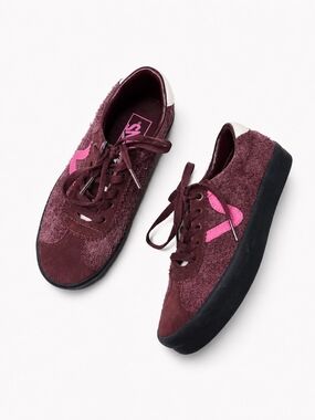 NEW Vans Old Skool Women's Size 6 Burgundy Suede Sneakers with Pink Accent